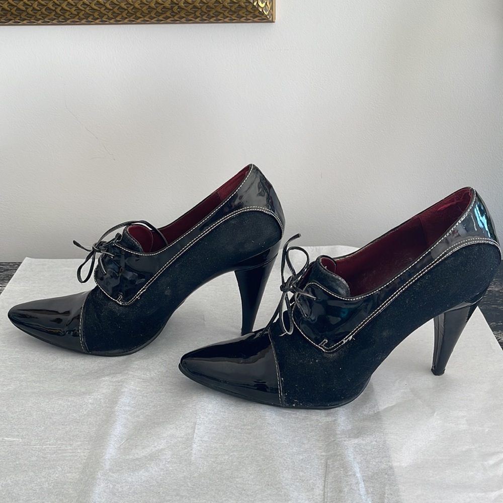 Michael Artemis black suede and Patent leather shoe boots